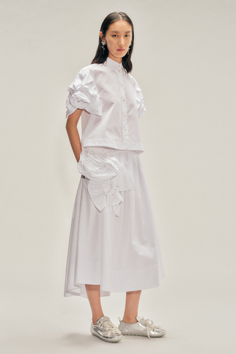 Simone Rocha Cropped Rose Puff Sleeve Shirt outlook