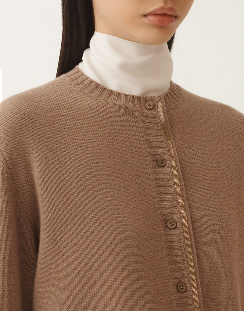 Cardigan in Platinum 5
