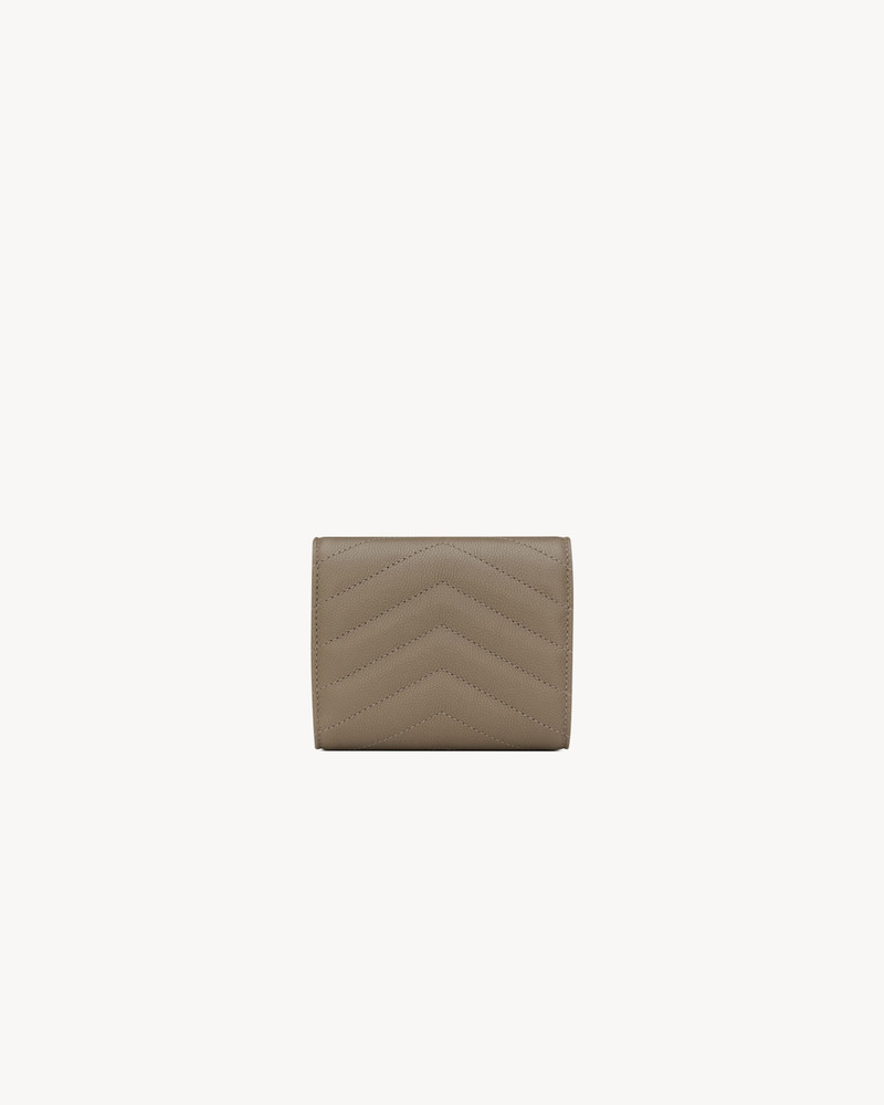 SAINT LAURENT CASSANDRE MULTI-FOLD WALLET IN GRAIN DE POUDRE LEATHER outlook