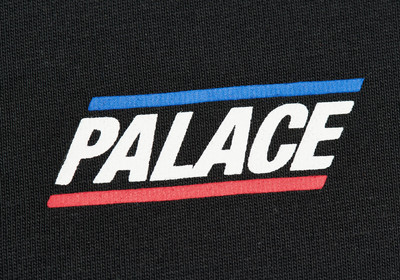 PALACE BASICALLY A T-SHIRT BLACK outlook