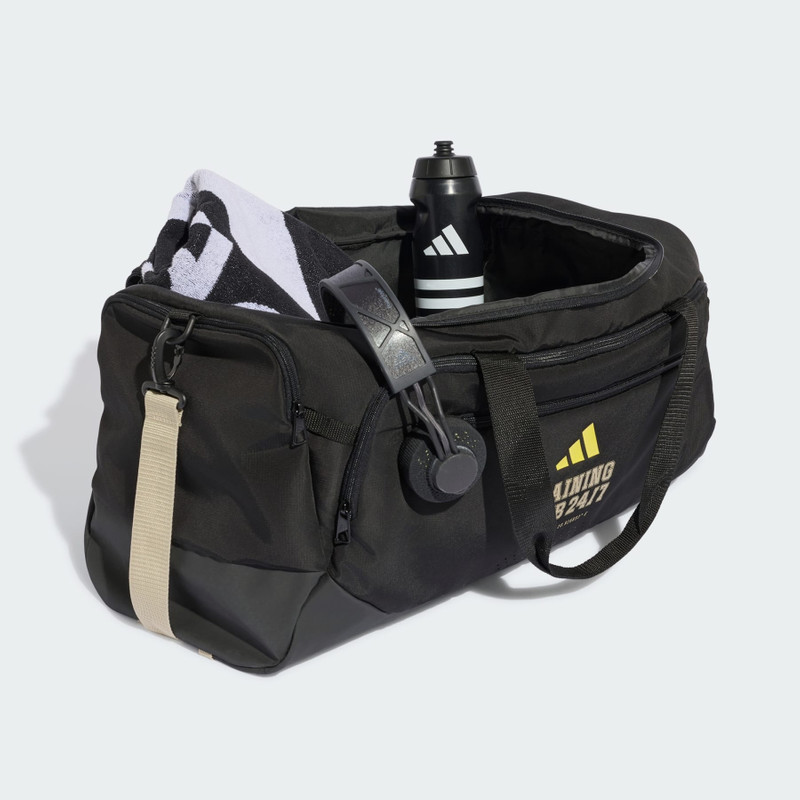 TRAINING DEFENDER GRAPHIC DUFFLE BAG MEDIUM 5