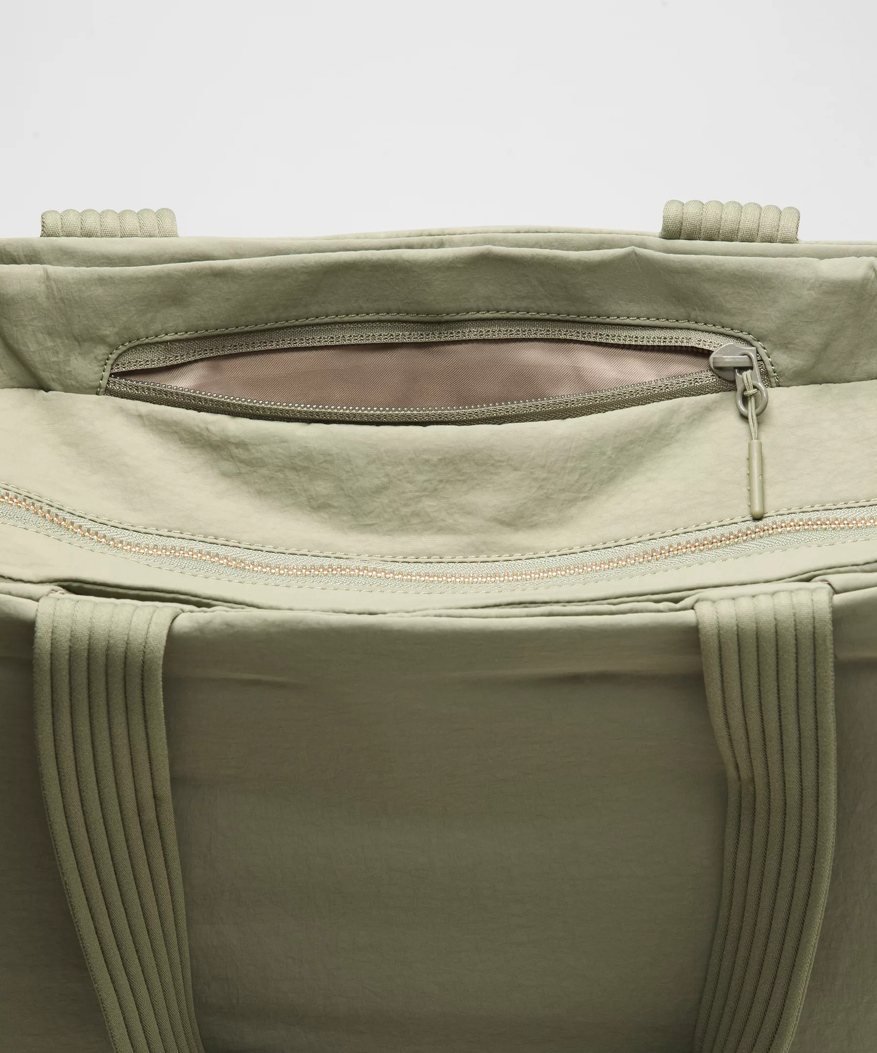 Triple Compartment Tote Bag 18L - 8