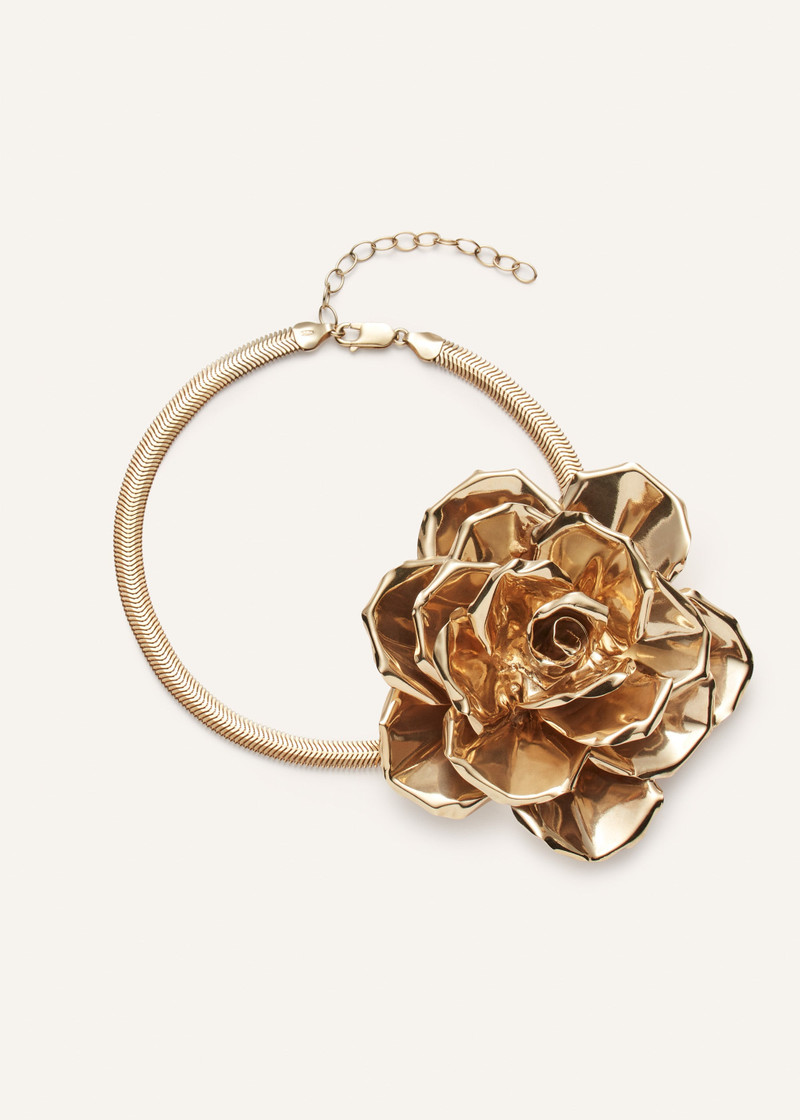 Sculptural rose choker in gold 1
