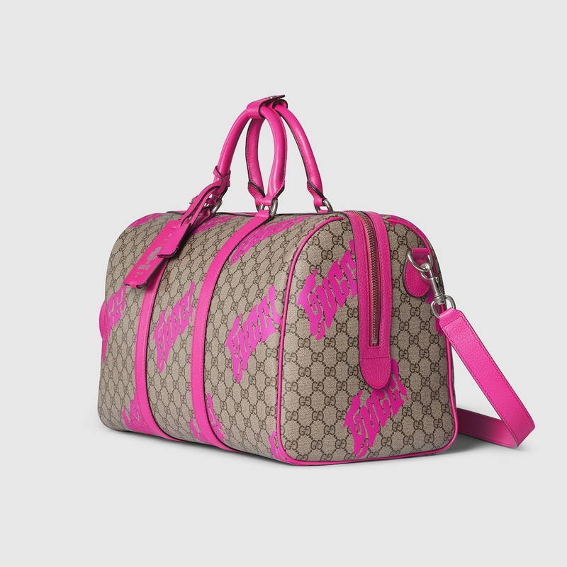 GUCCI Medium duffle bag with print outlook
