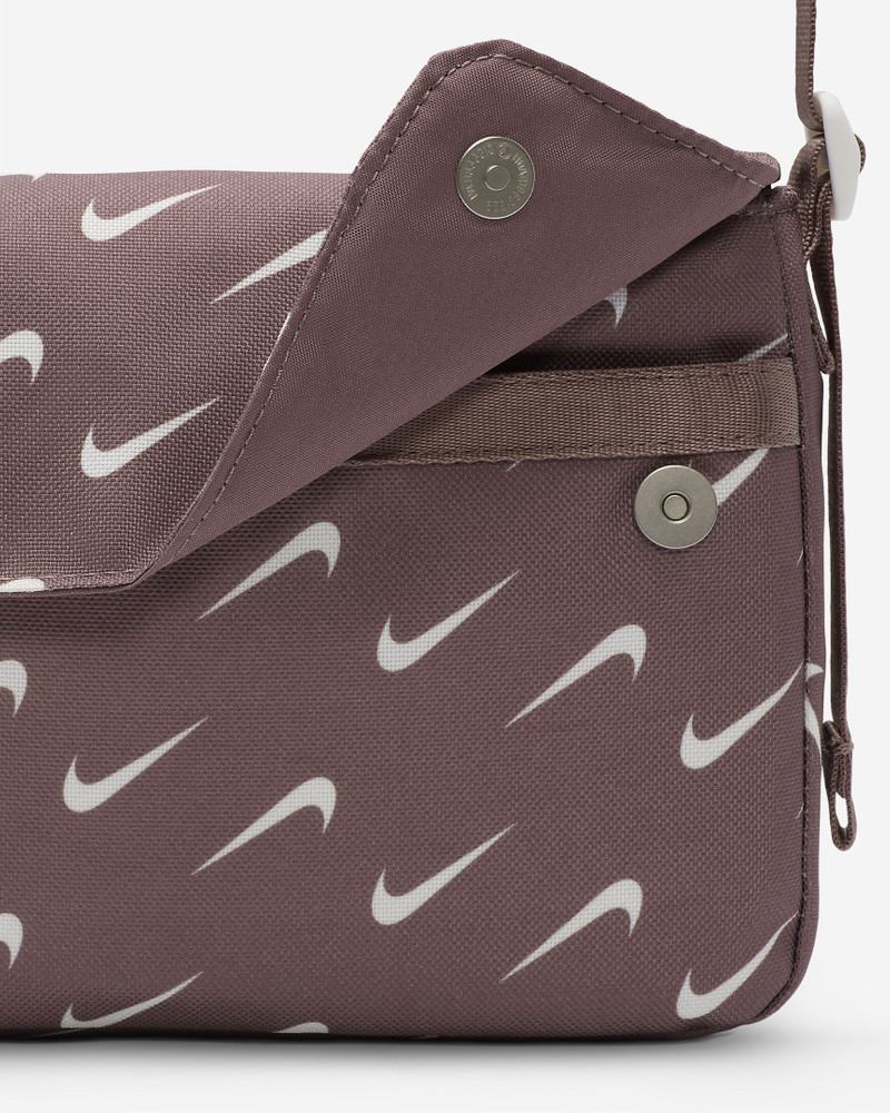 Nike Sportswear Futura 365 Women's Crossbody Bag (3L) 6