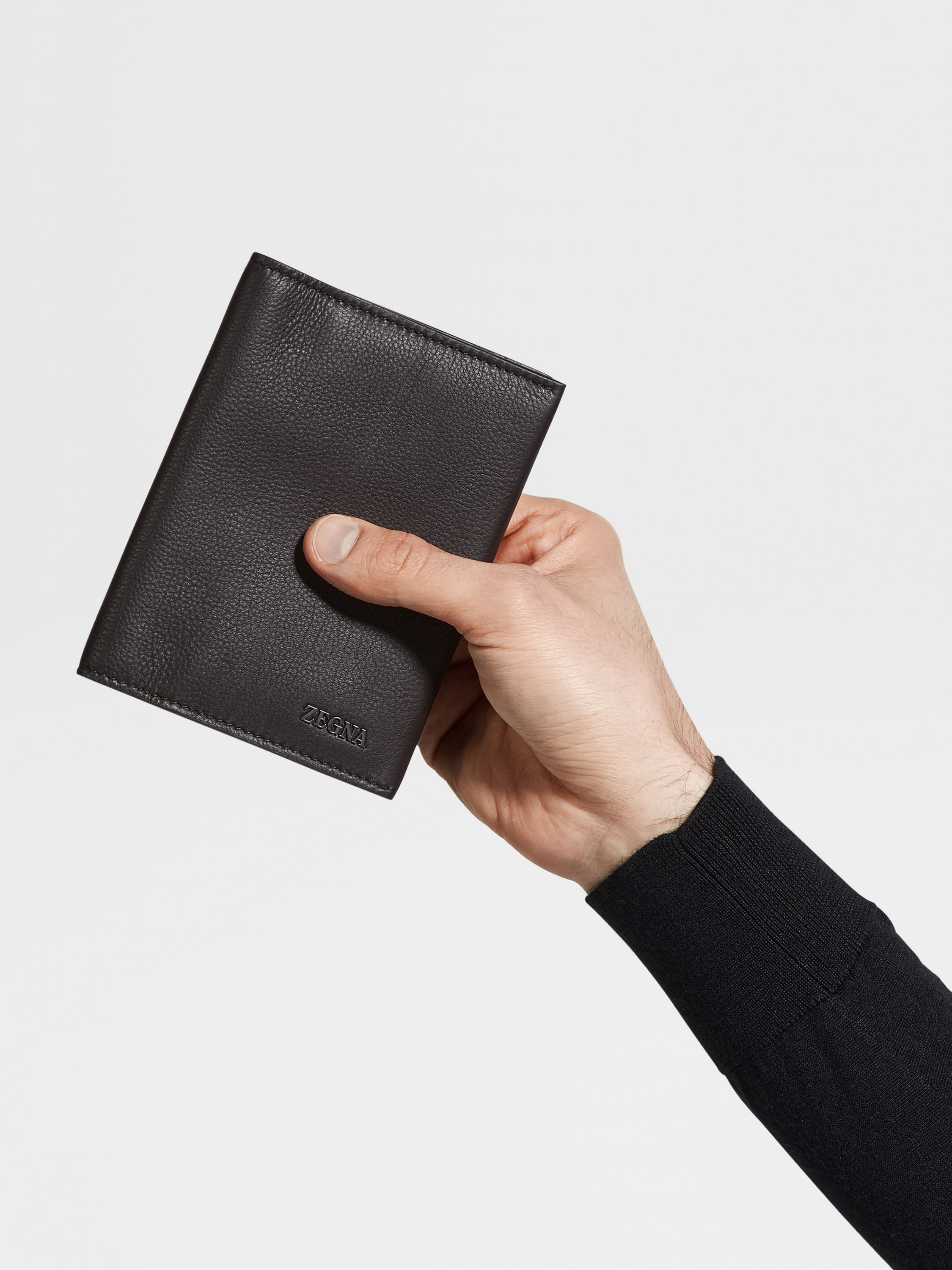 DARK BROWN SECONDSKIN PASSPORT CASE - 4