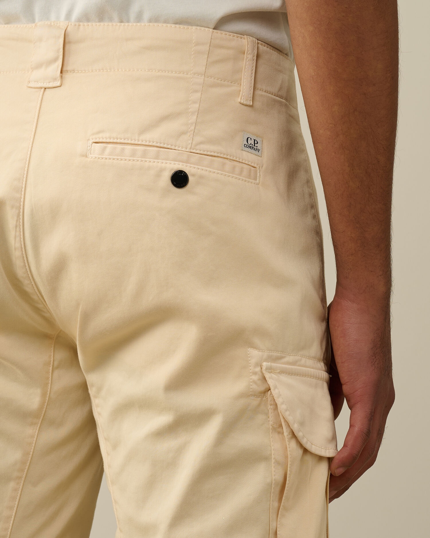 Stretch Sateen Cargo Shorts - 5