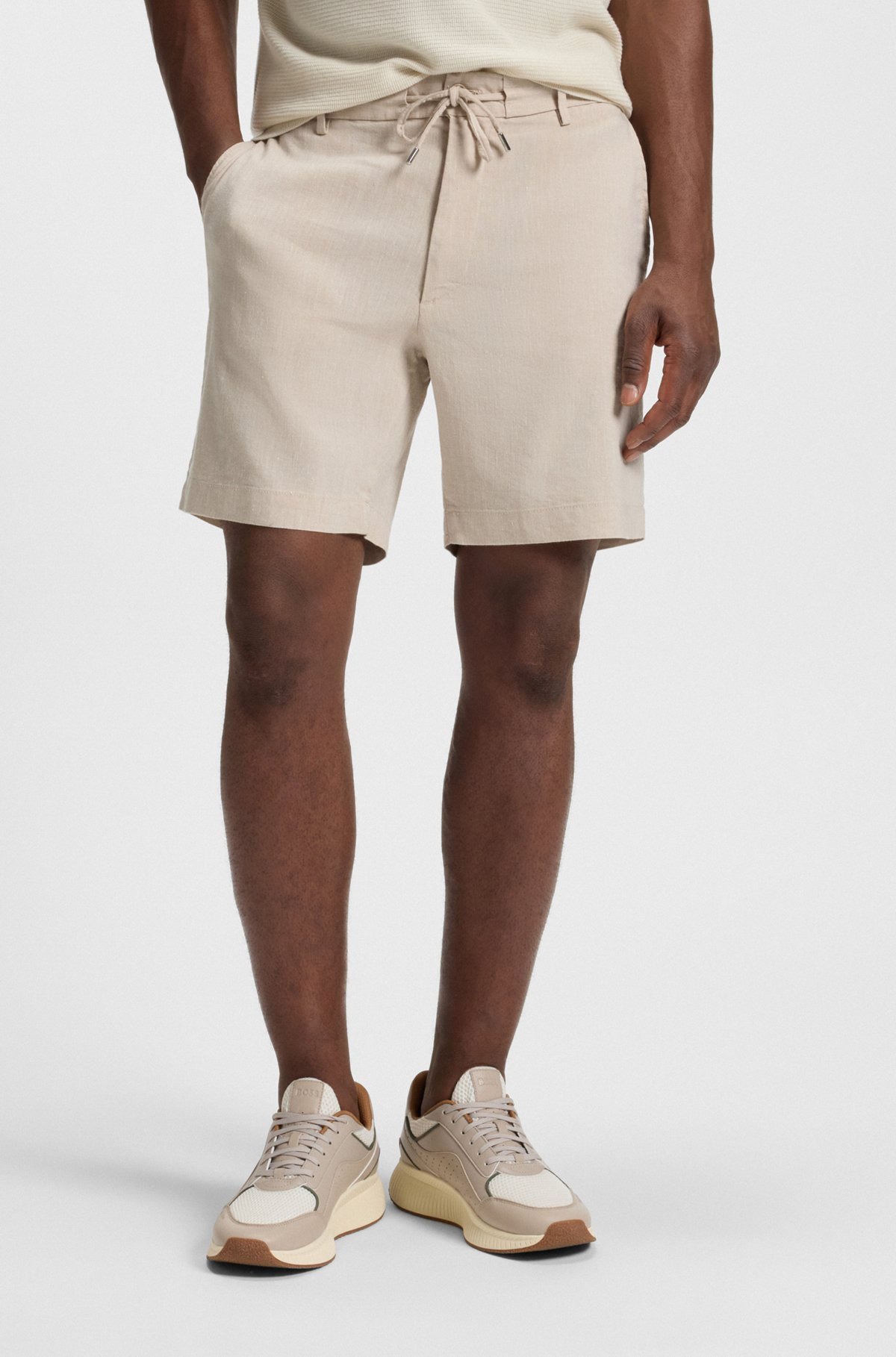 REGULAR-FIT SHORTS IN A LINEN BLEND WITH DRAWCORD - 2