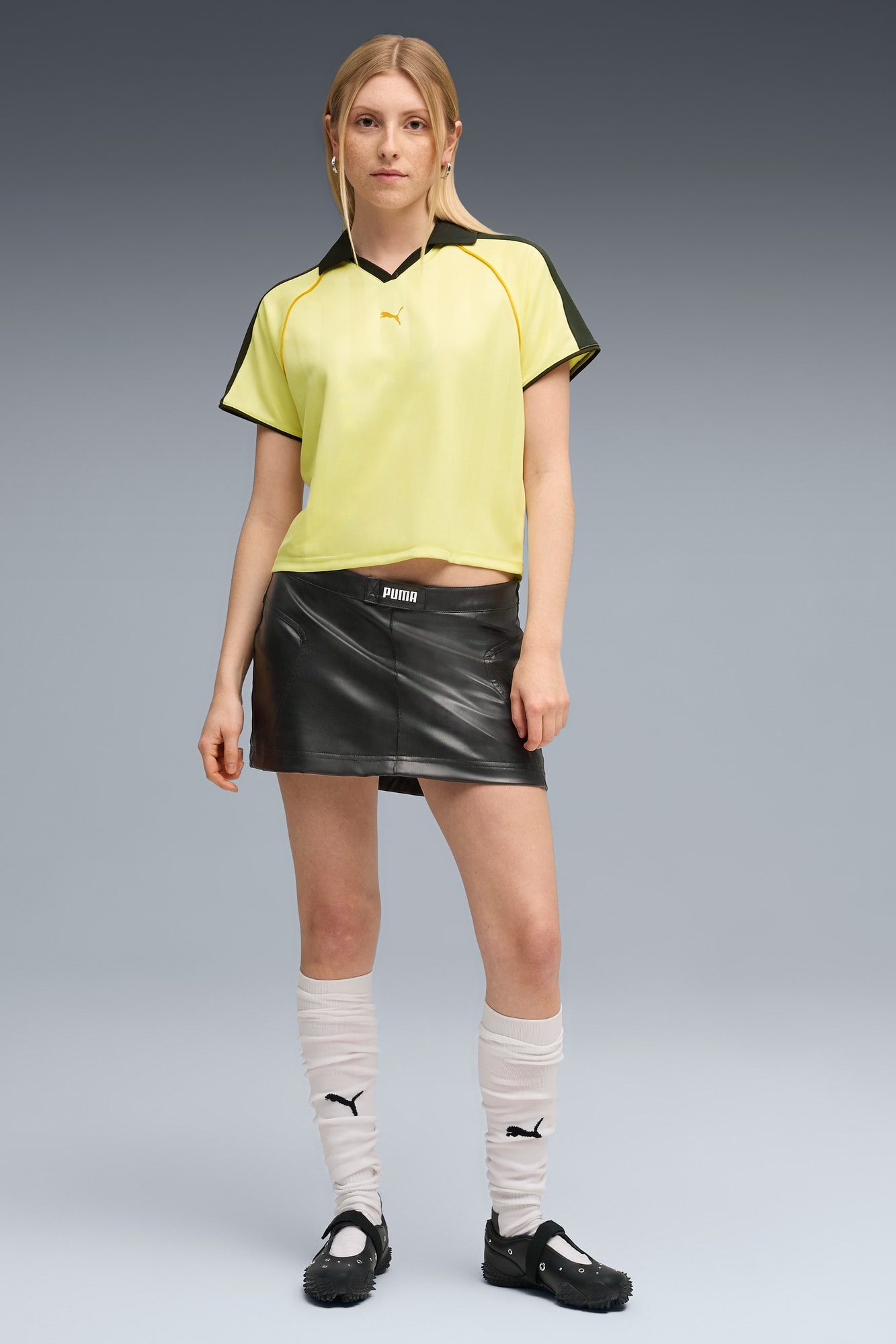 T7 Relaxed Soccer Jersey Women - 5