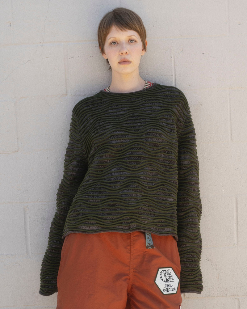 3D Wave Cropped Sweater - Forest Green 4