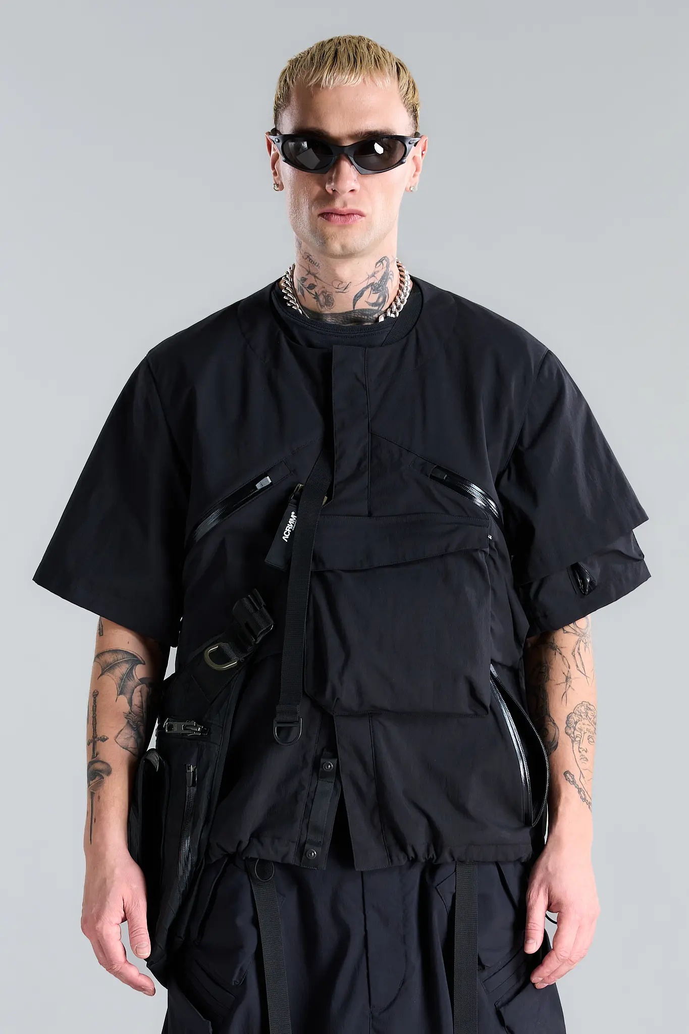V1A-M Nylon Stretch Interops Vest Black - 23