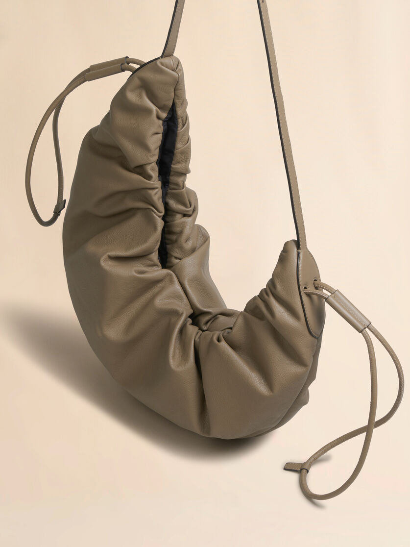 TAUPE LEATHER SCRUNCHIE SMALL HOBO BAG - 5