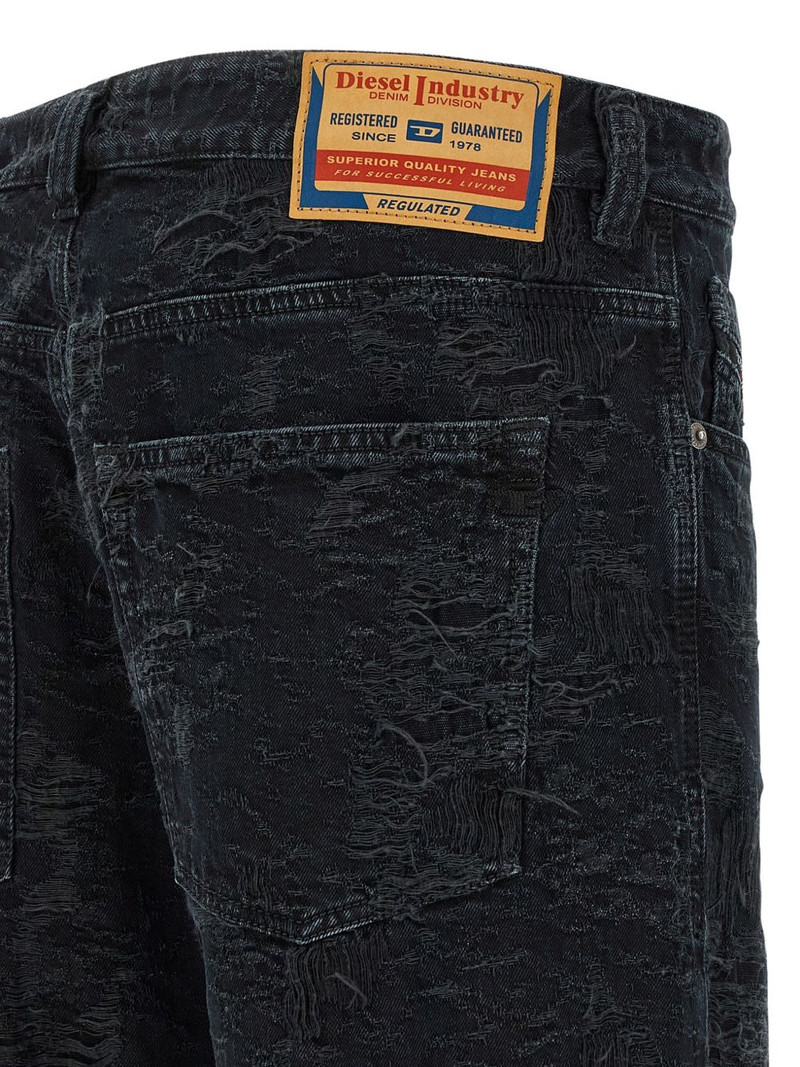 destroyed-effect jeans 5
