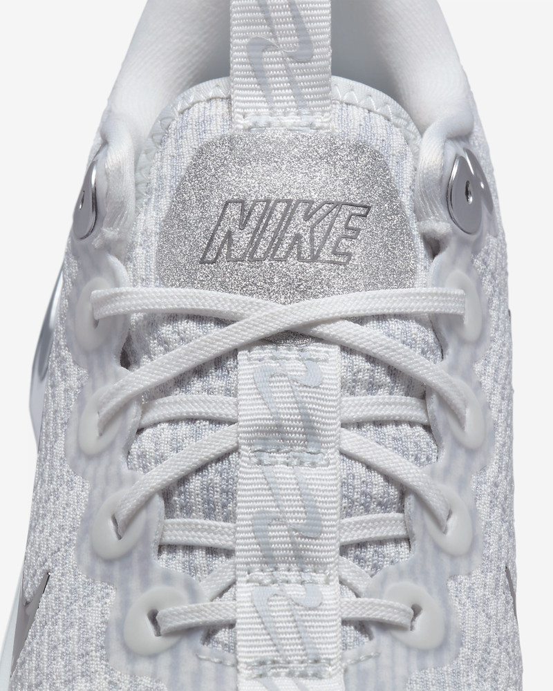 (WMNS) Nike Motiva Premium 'Summit White Metallic Silver' FZ2115-101 9