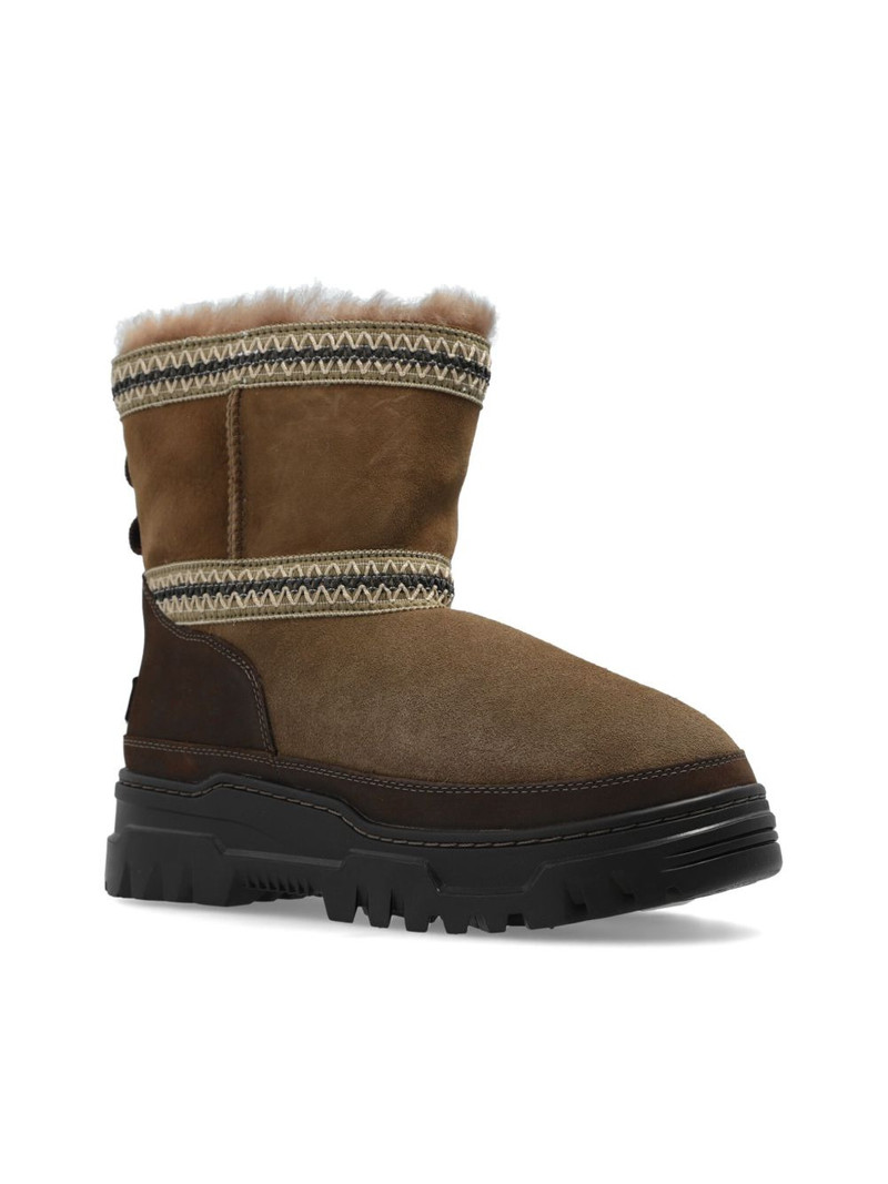 44mm Classic Mini TrailGrazer boots 4