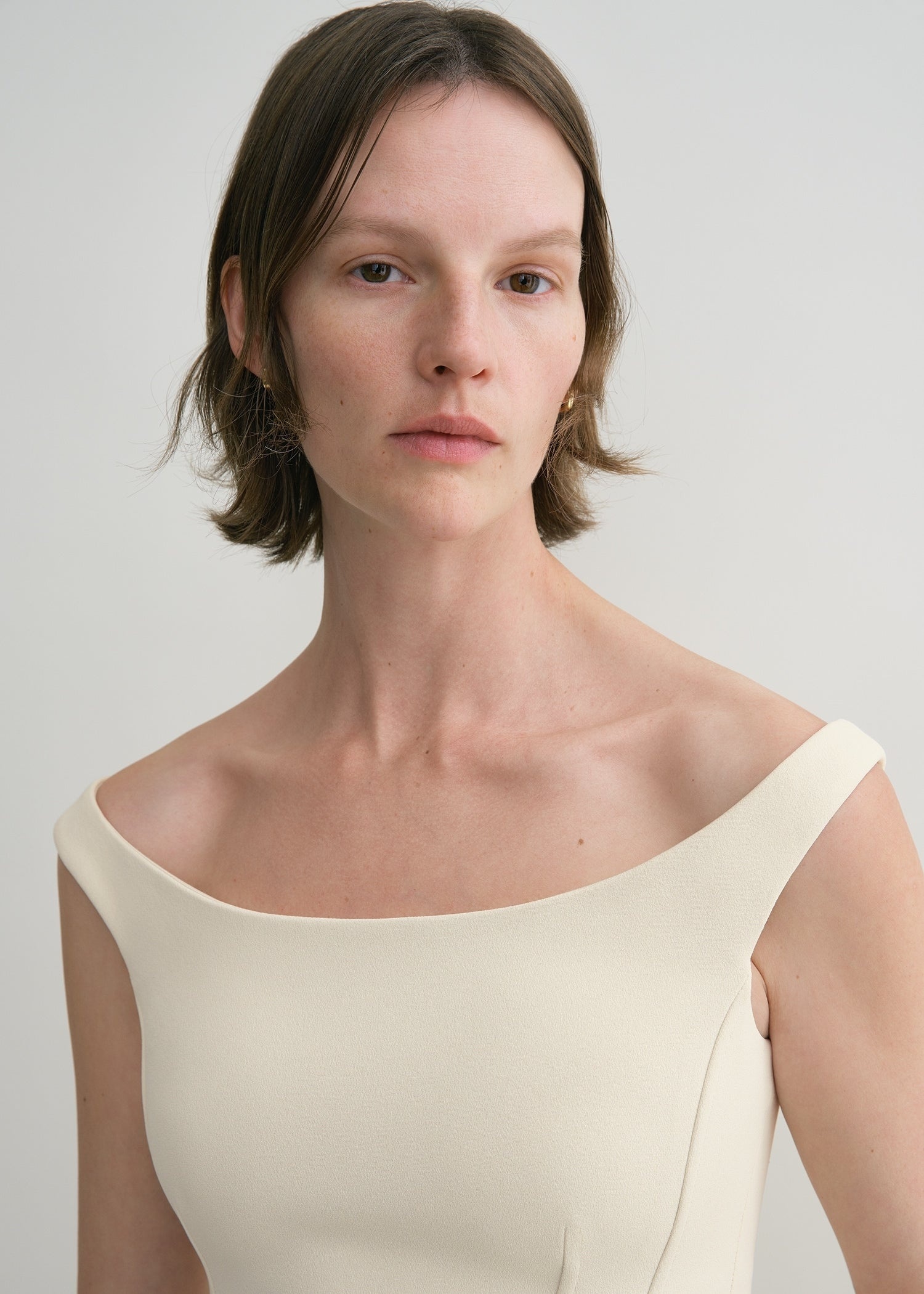 Curved off-shoulder top eggnog - 5