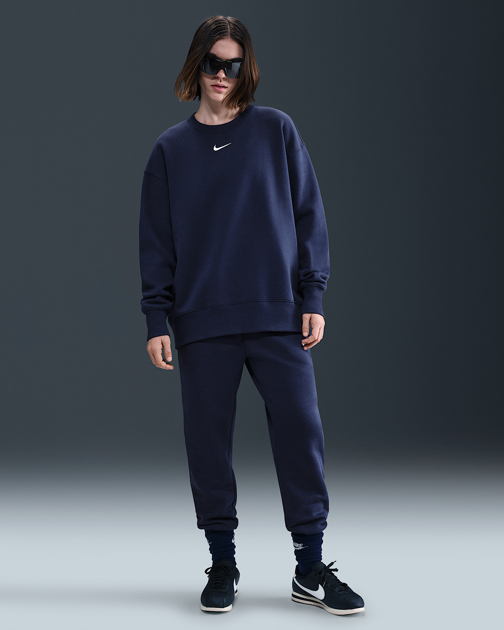 Nike Sportswear Phoenix Fleece Women's Oversized Crew-Neck Sweatshirt - 4