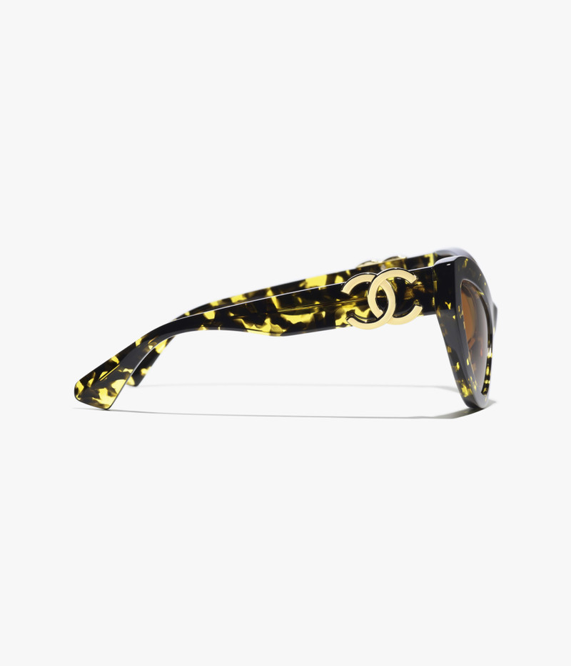 CHANEL Cat Eye Sunglasses outlook