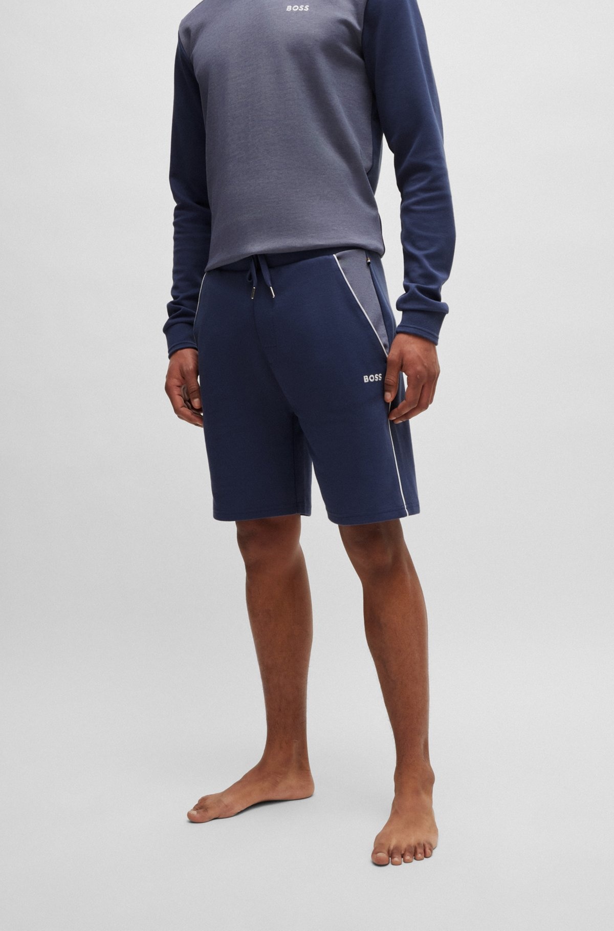 SHORTS WITH EMBROIDERED LOGO AND CONTRAST PIPING - 2