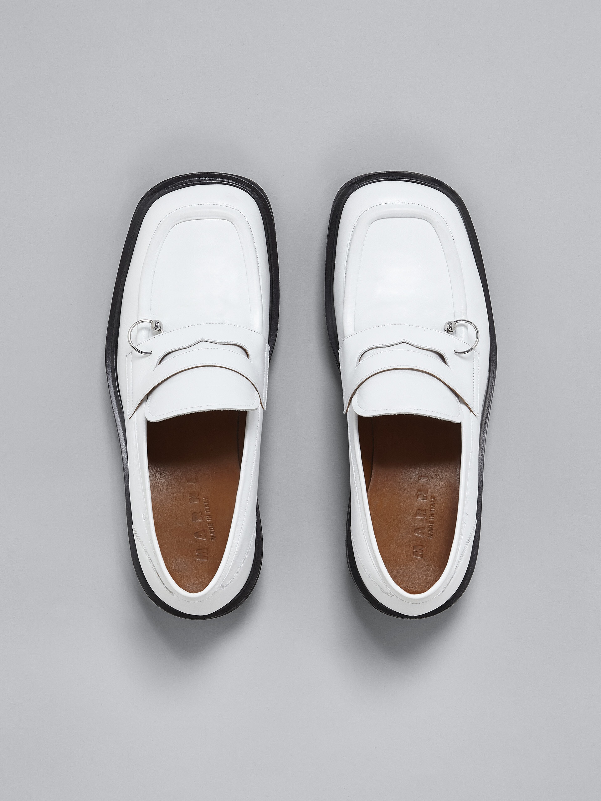 WHITE LEATHER MOCCASIN - 4