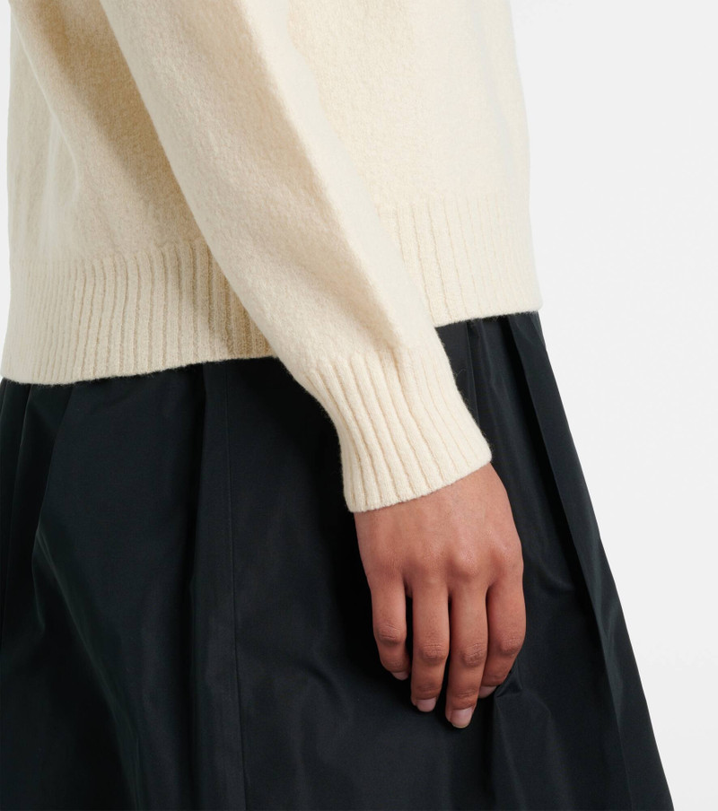 Wool sweater 5
