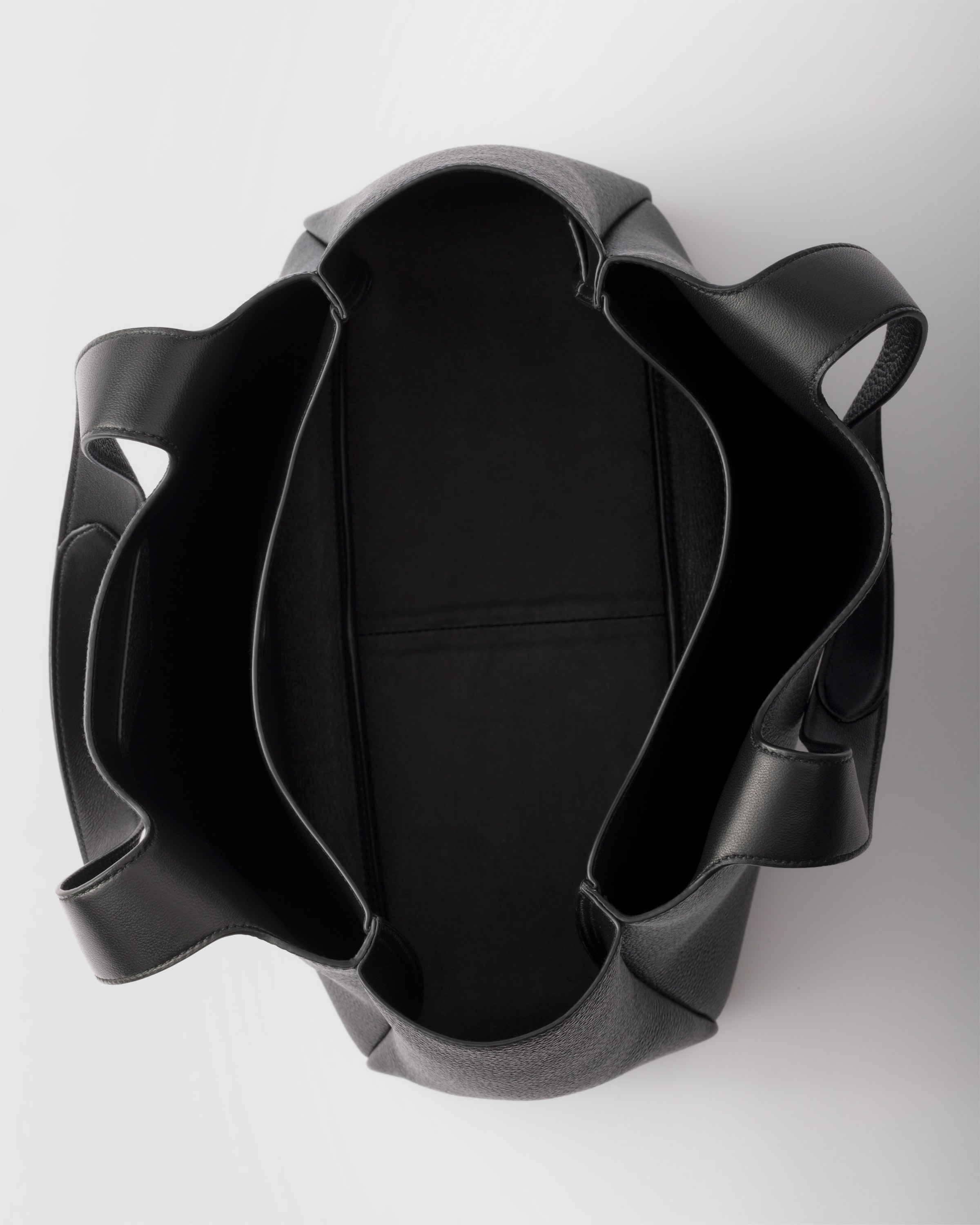 Medium leather tote bag - 4