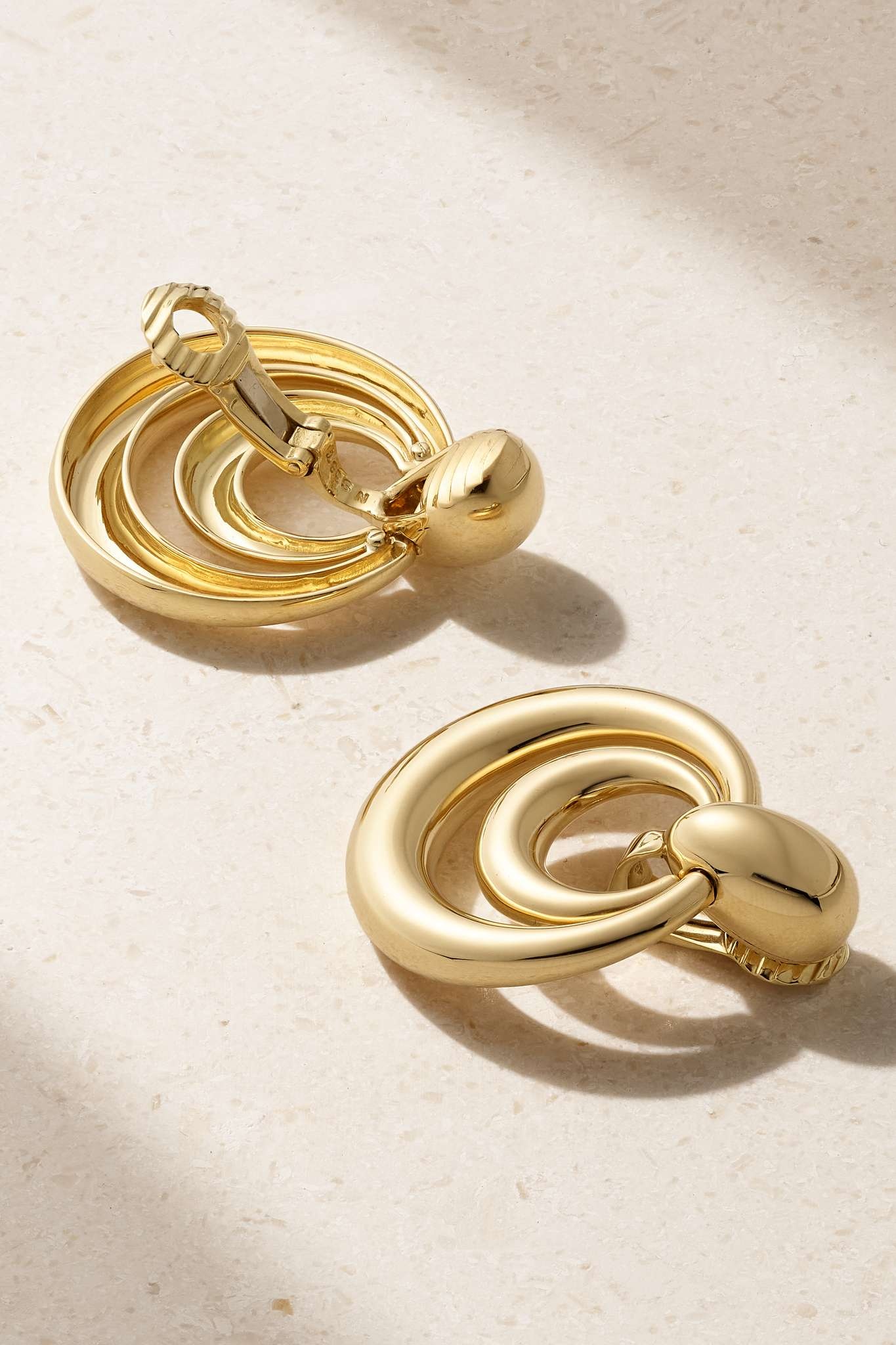 18-karat gold clip earrings - 3