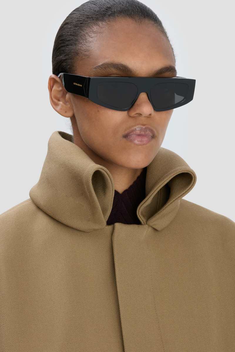 Victoria Beckham Acetate Visor Sunglasses in Black outlook