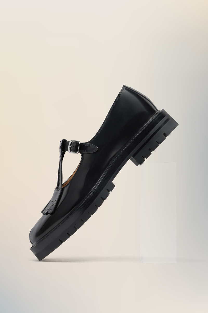 Maison Margiela Tabi Country Mary-Janes outlook