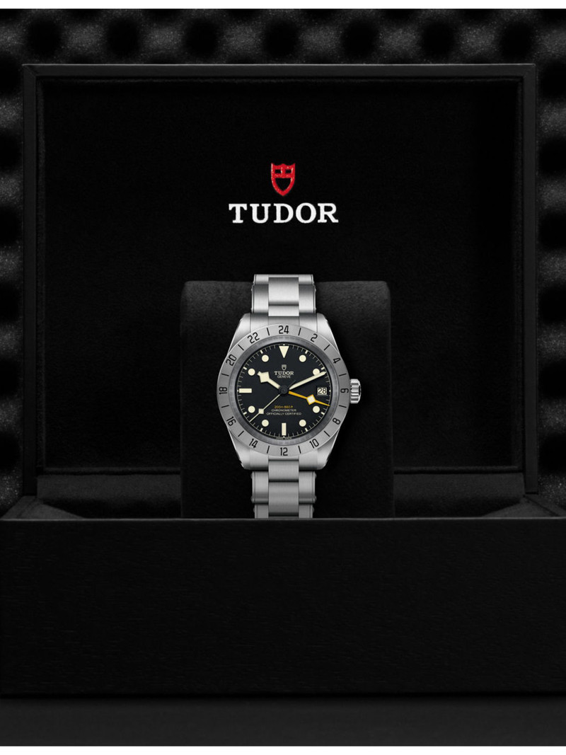 M79470-0001 Black Bay Pro stainless-steel automatic watch 4