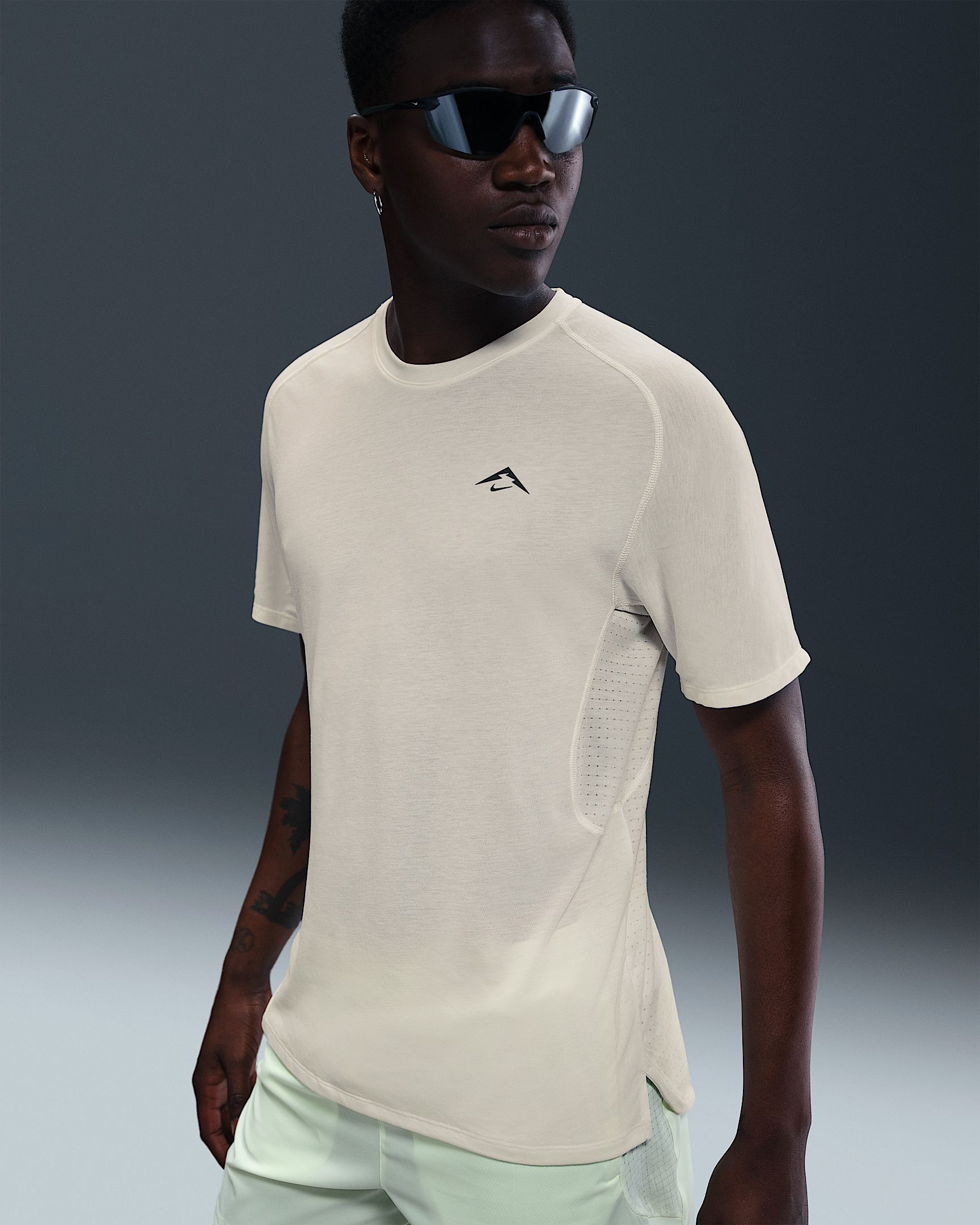 Nike Solar Chase Men's Dri-FIT ADV Short-Sleeve Running Top - 1