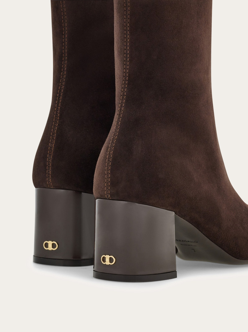 Nappa bootie with patent accents 7