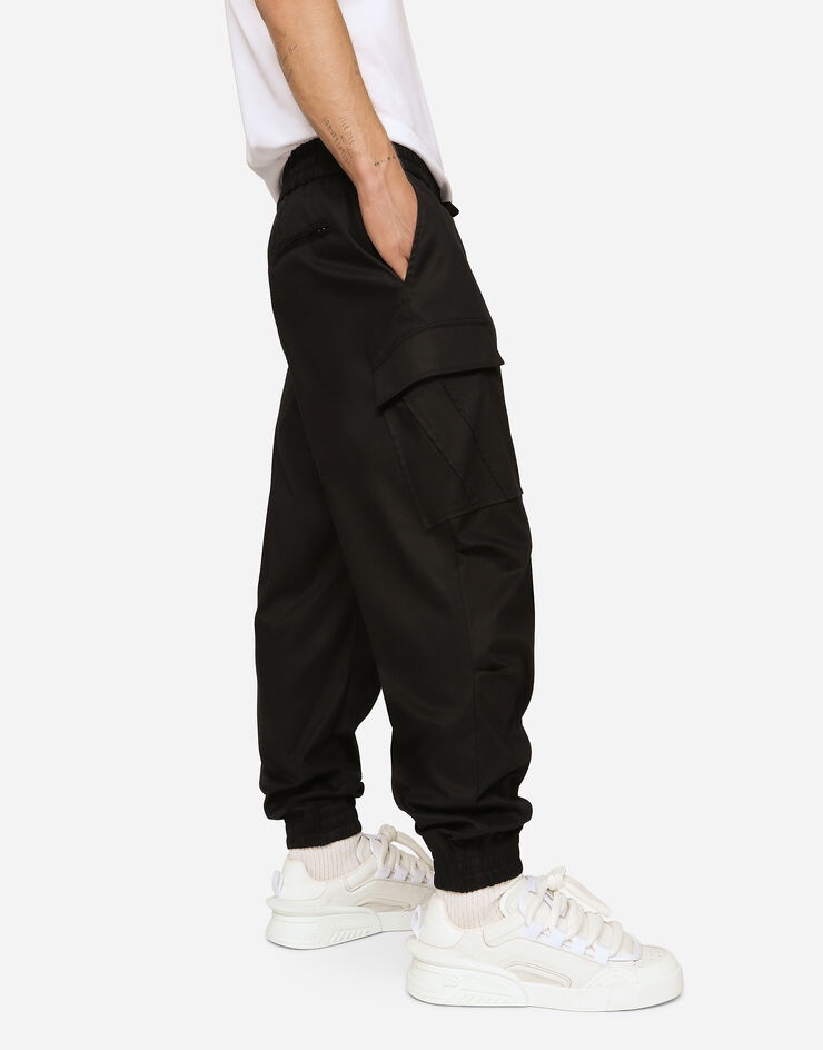 Cotton cargo pants with branded tag - 4