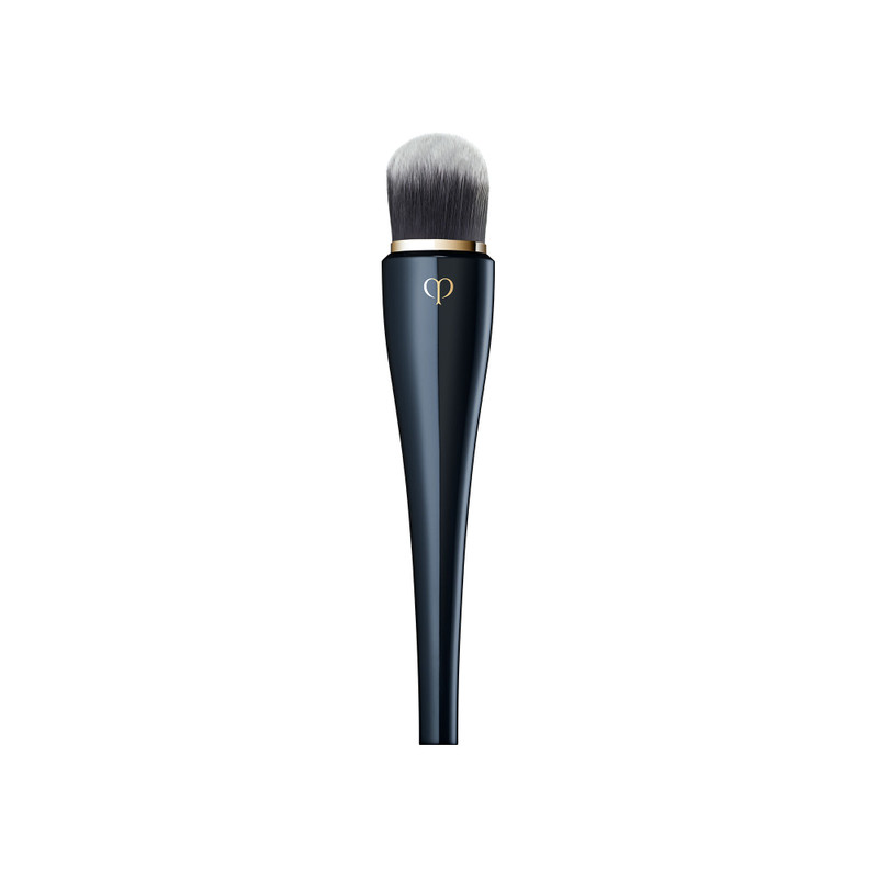 Light Coverage Foundation Brush 1