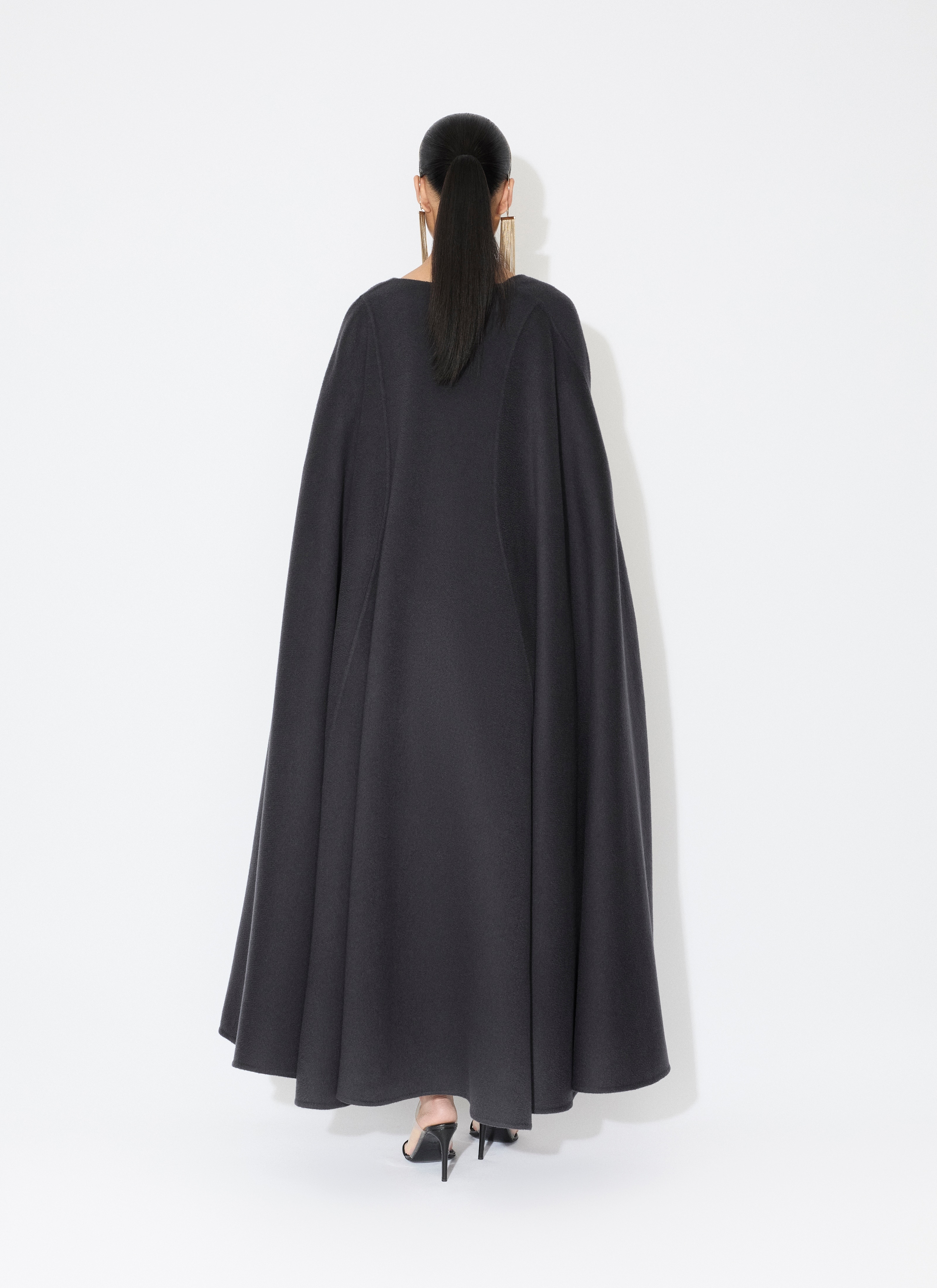 CASHMERE CAPE - 3