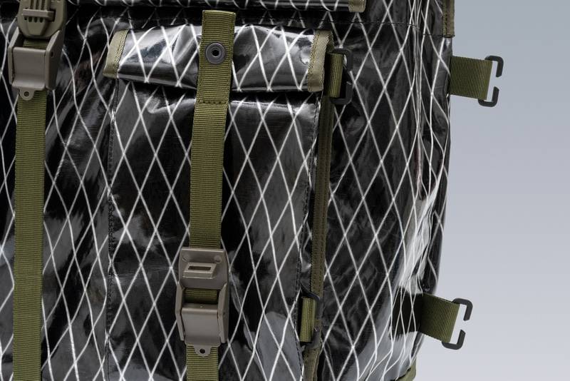 3A-5-FOIL Messenger Einsatztasche Black 23