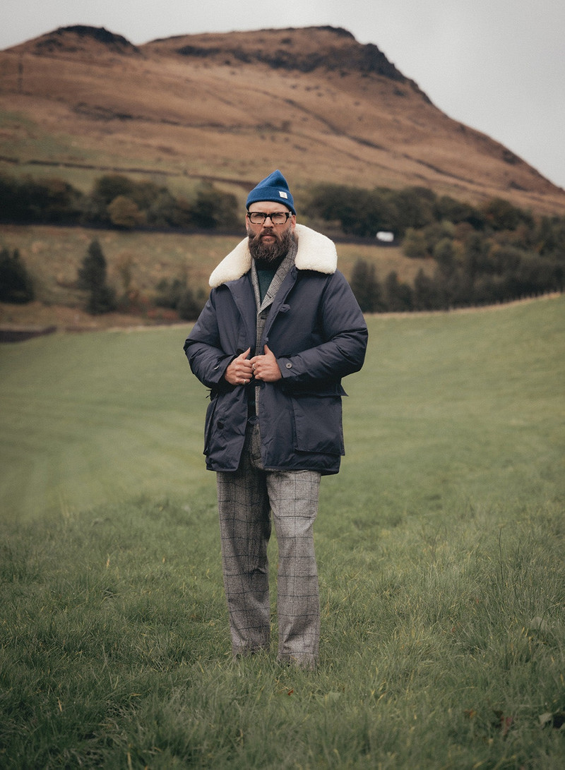 Nigel Cabourn Finch Parka in Navy outlook