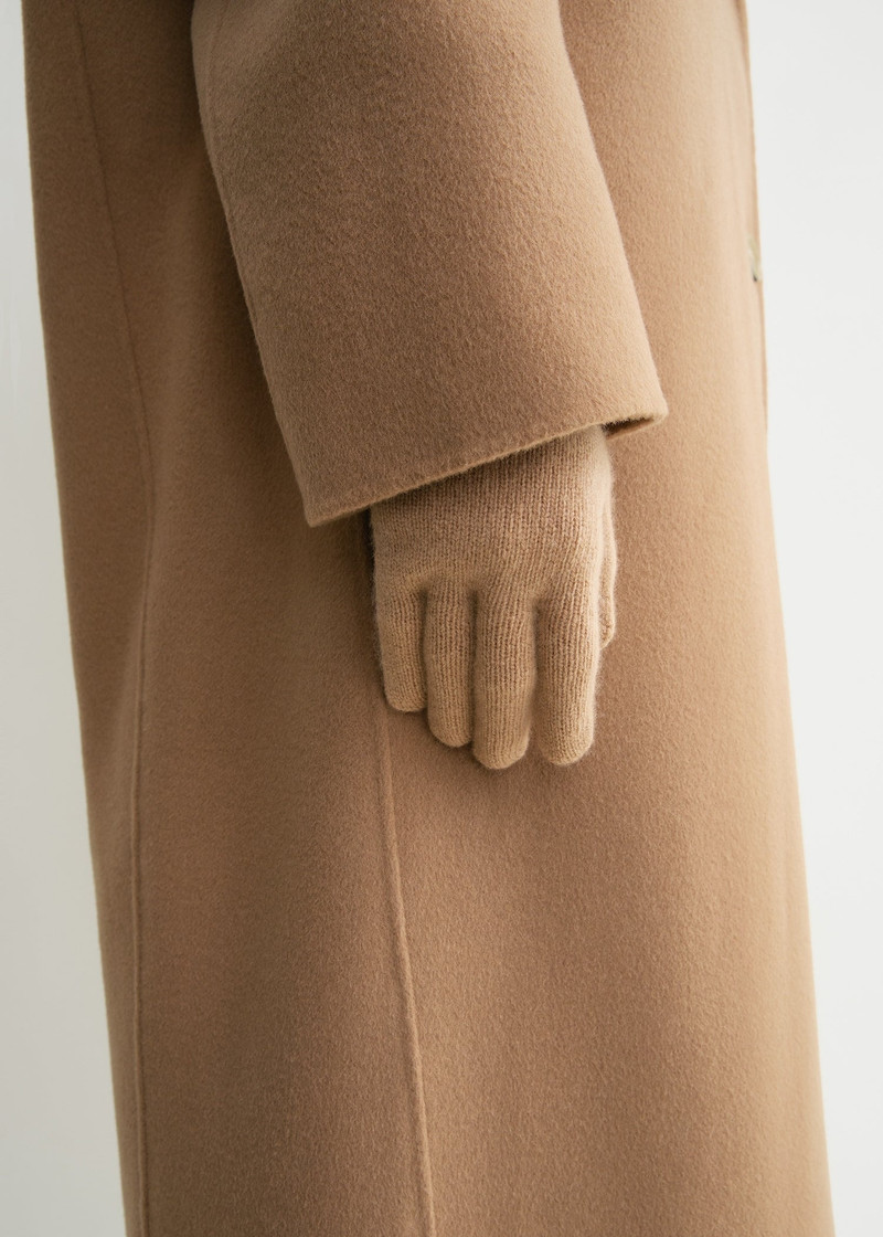 Long knit gloves camel 3
