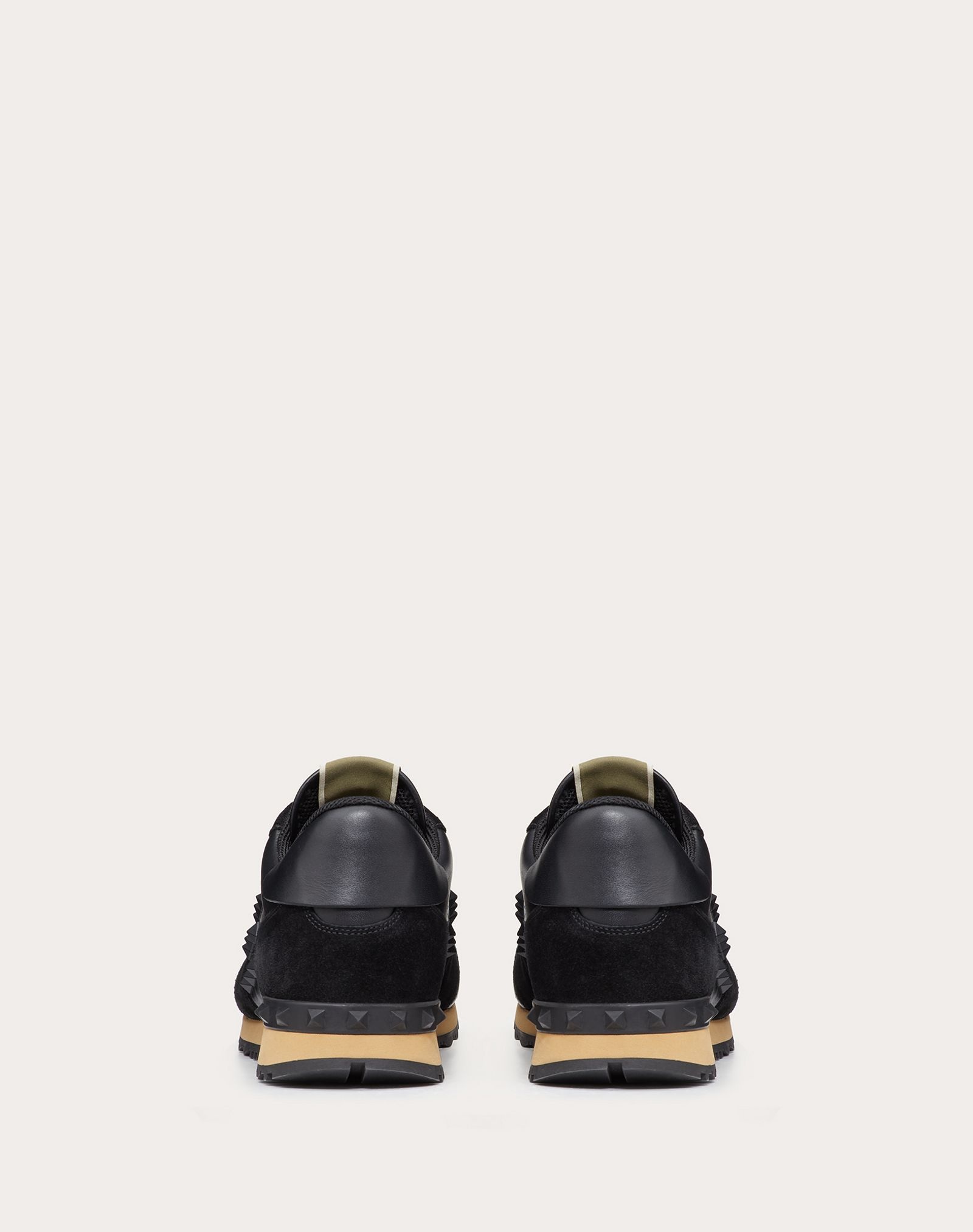 ROCKSTUD CALFSKIN SNEAKER - 3