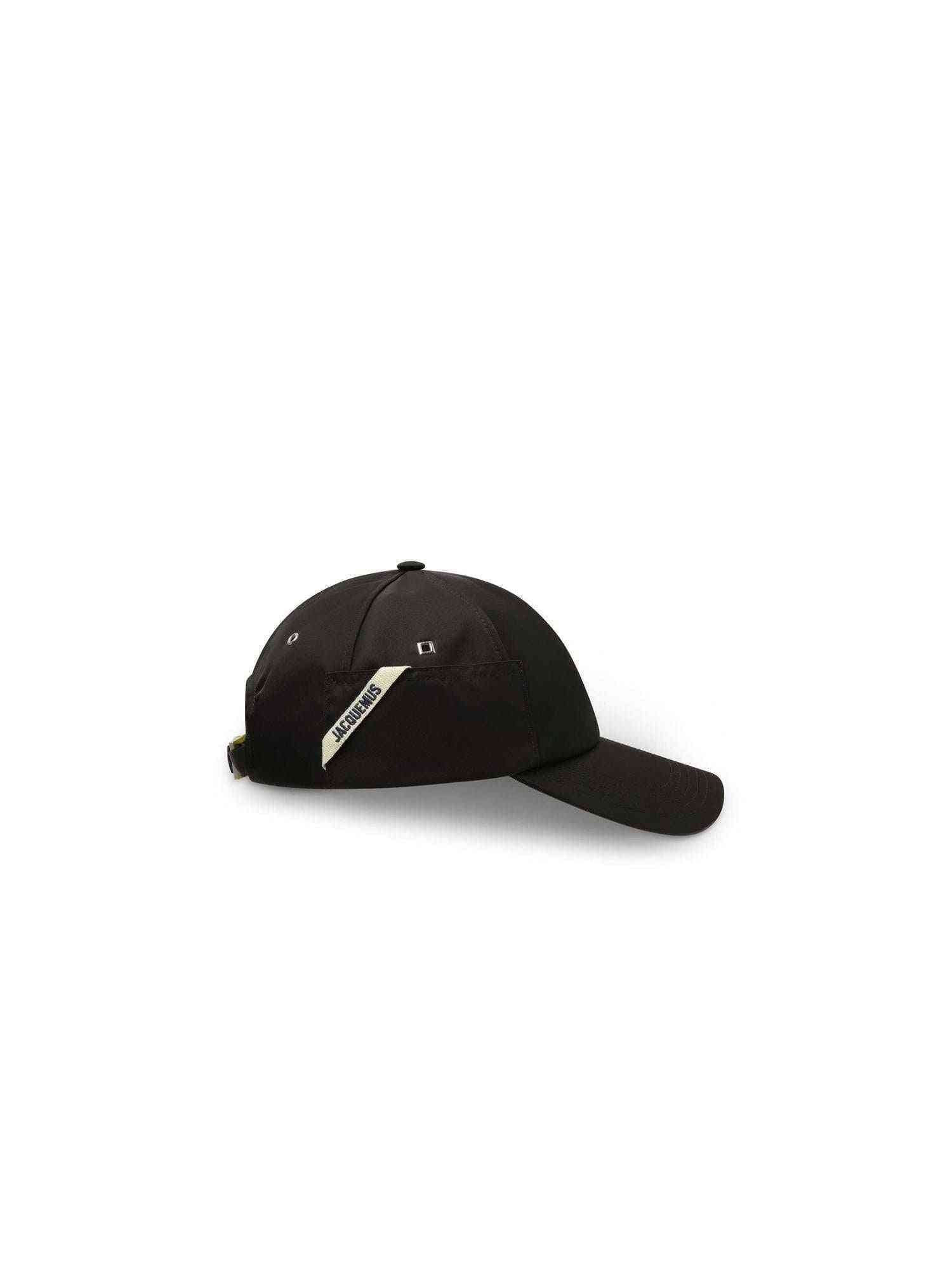 La Casquette Ovalie Cap in Black - 2