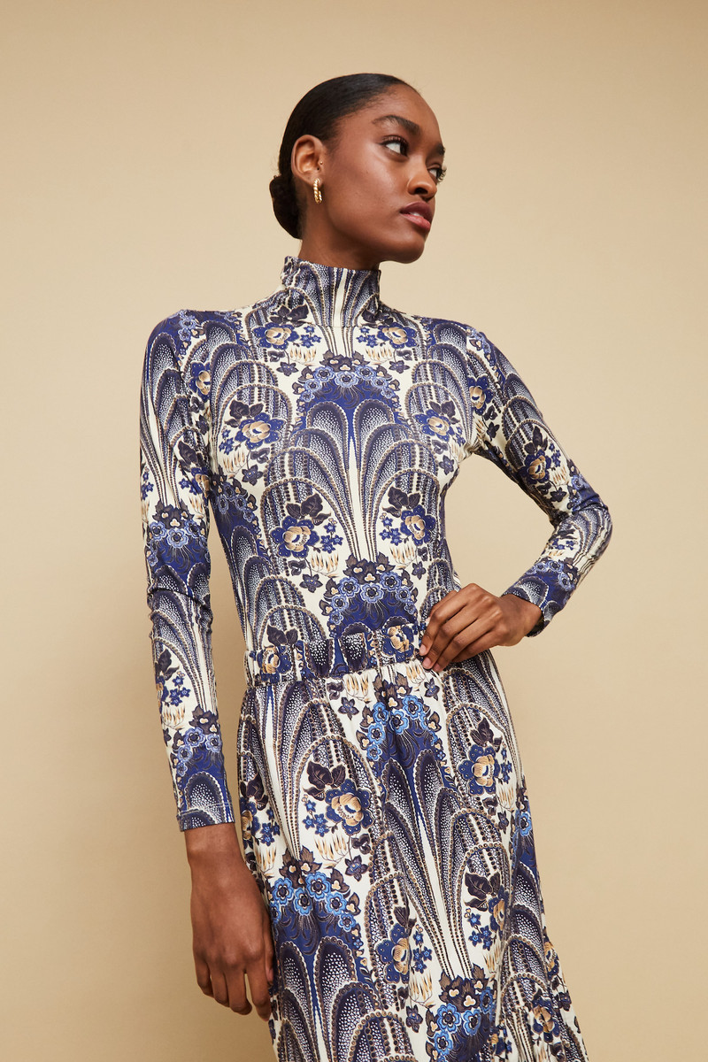 Cara Cara Piper Top
Our Best-Selling Turtleneck In A Fountain Print outlook