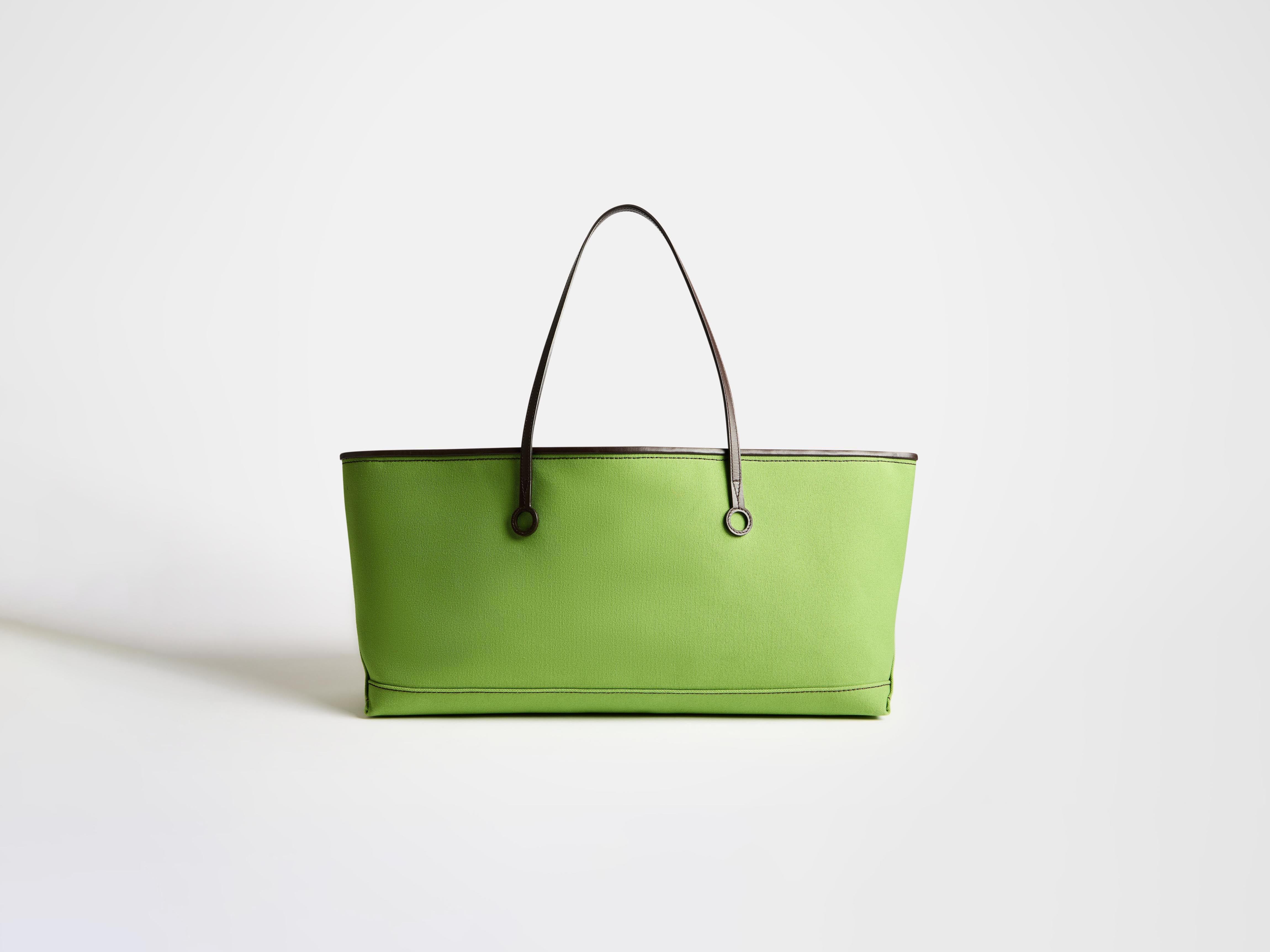 STRETCH ANCHOR CANVAS TOTE IN GREEN - 5