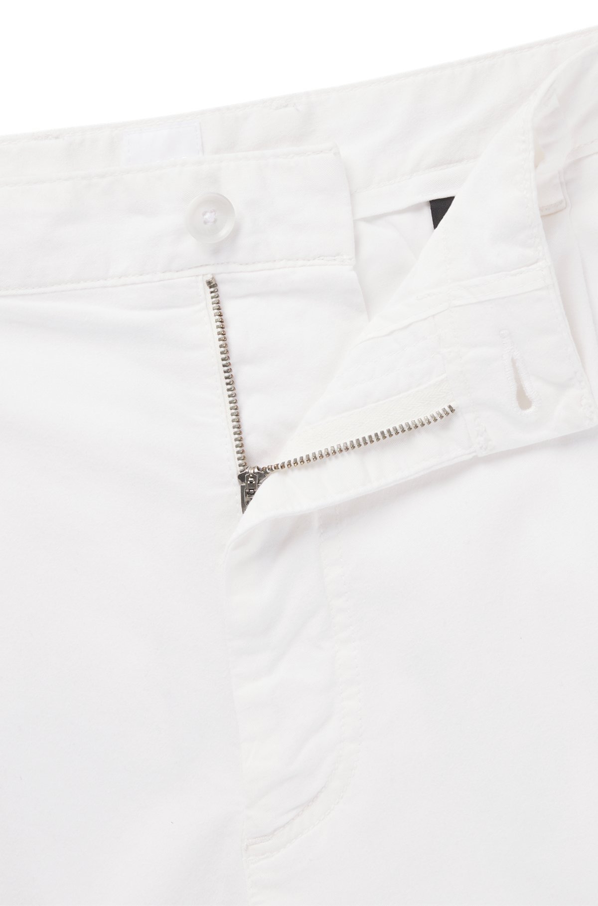 RELAXED-FIT SHORTS IN STRETCH-COTTON TWILL - 6