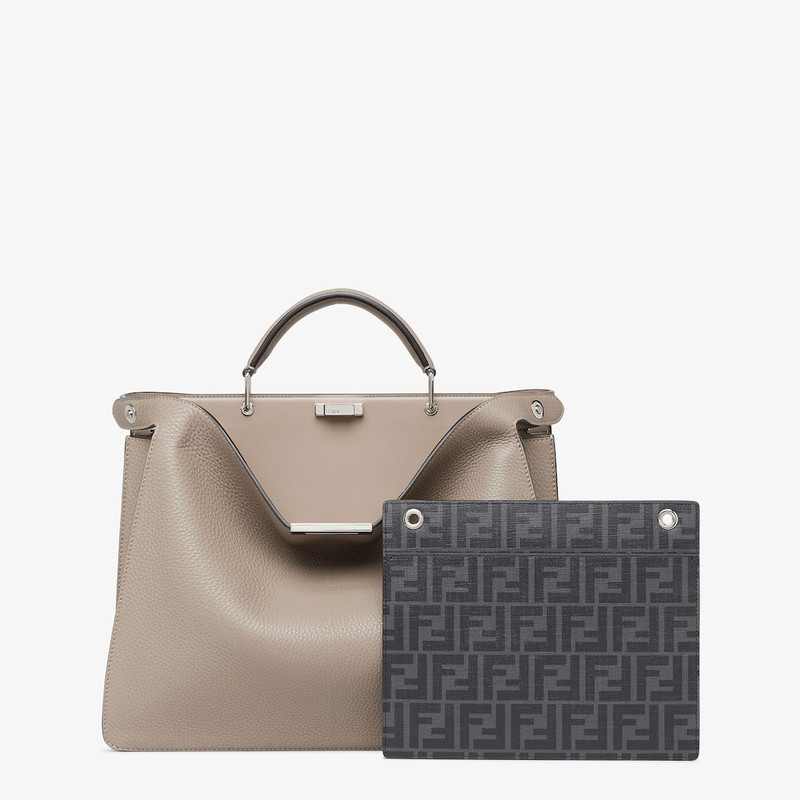 FENDI Medium Peekaboo ISeeU bag made of beige Cuoio Romano leather. The interior is organized into two com outlook