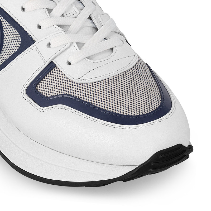 Neo Run Away Sneaker 4