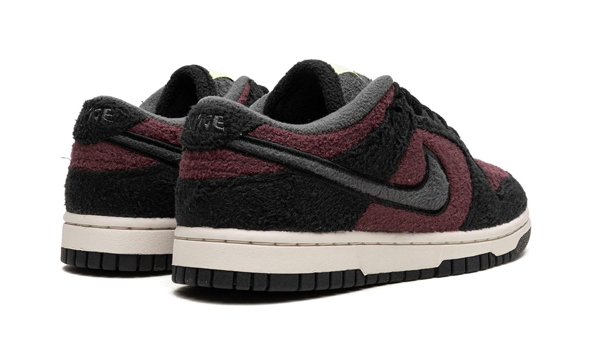 Wmns Nike Dunk Low "Fleece Pack Burgundy Crush" - 3