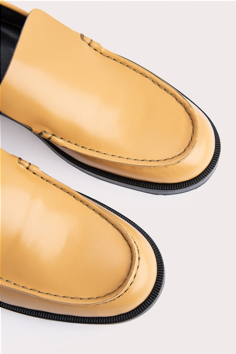 Rafael Biscuit Semi Patent Leather 3