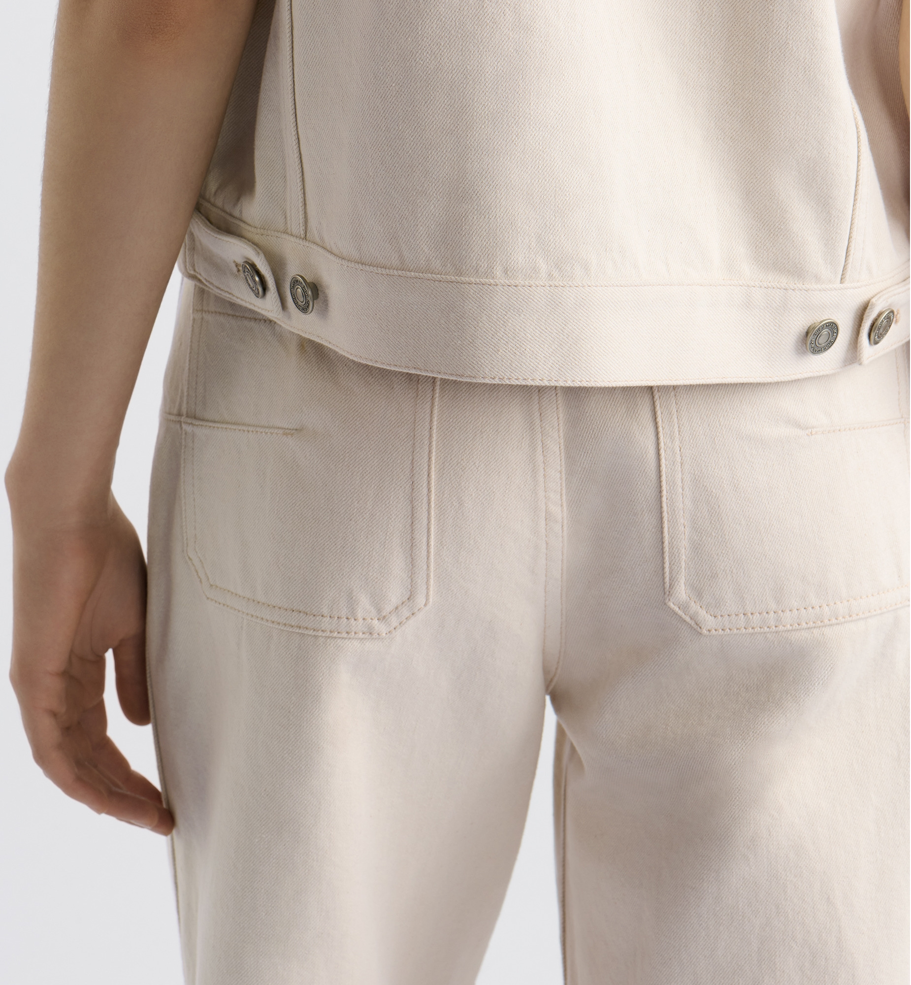 Flared Jeans - 4