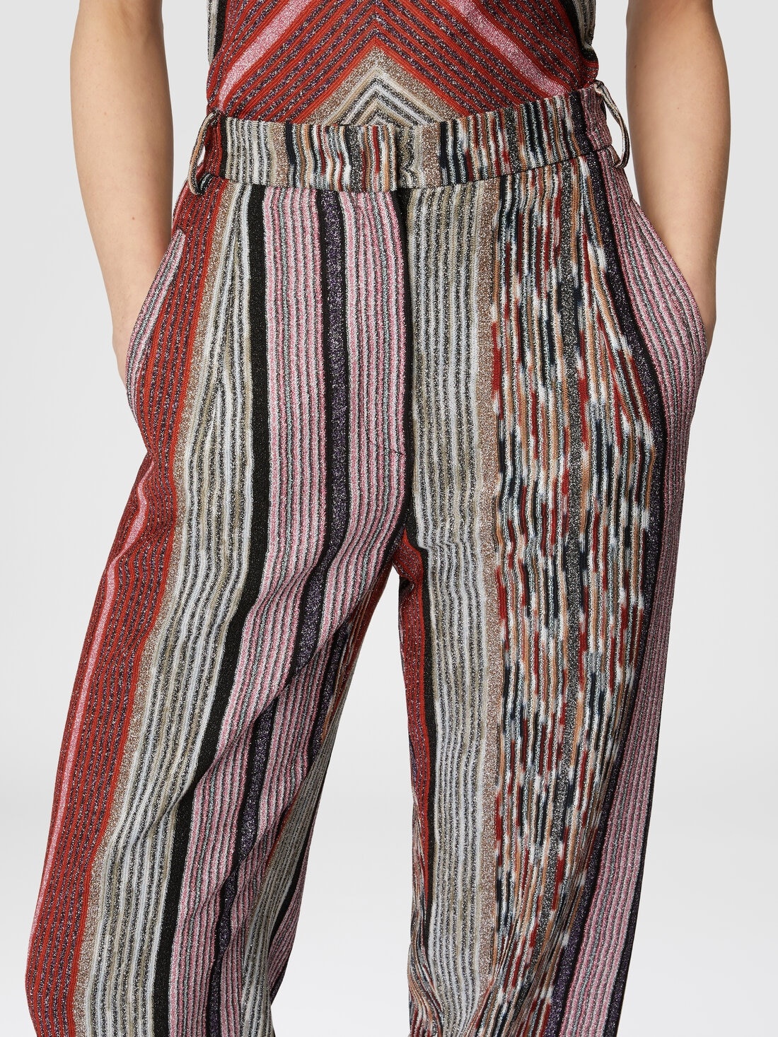 Carrot-fit trousers in lamé striped viscose - 4