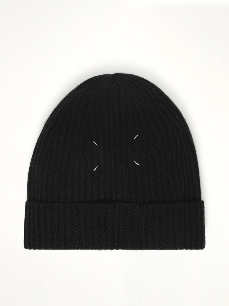 Maison Margiela Wool Beanie in Black outlook